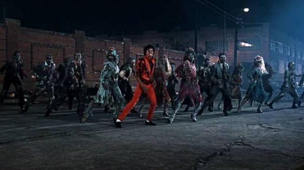 迈克尔·杰克逊《Thriller》开创音乐录影带新形式