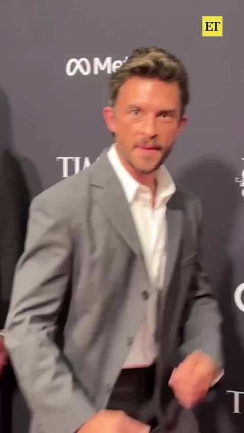 Jonathan Bailey亮相Time100盛典,新片魔法坏女巫2开启宣传