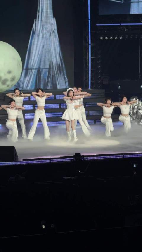 SK团播演绎《月亮警察》引热议