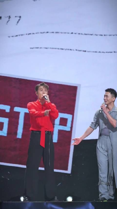 吴克群演唱《为你写诗》引发全场大合唱