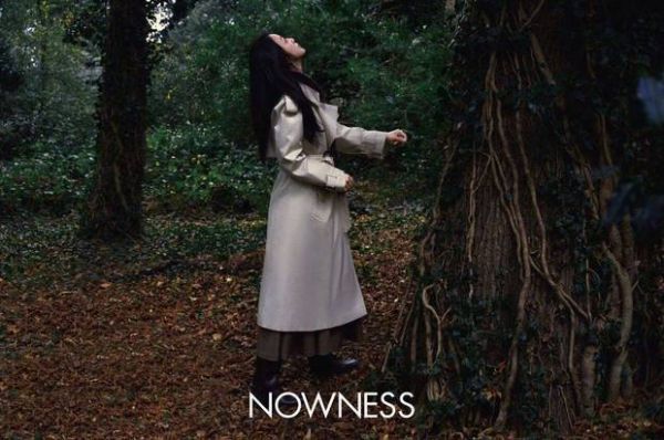 汤唯穿搭复古。