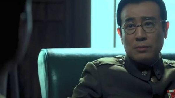 沉默的荣耀:吴将军提醒段厅长被太太戴绿帽,段怕被听到赶紧制止