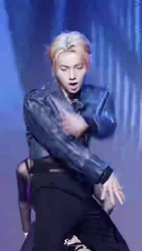 李振宁生日会跳DEER HUNTER舞力全开