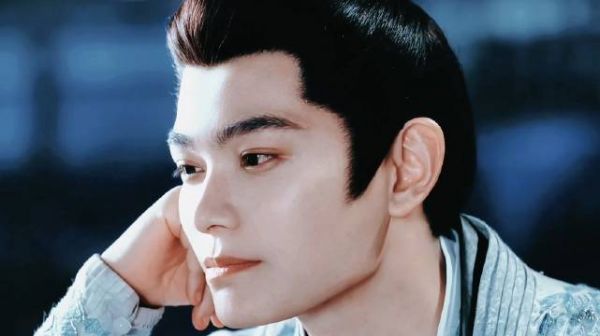 丁禹兮《山河枕》眼神戏获赞，卫韫宠溺目光引热议