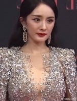 大幂幂的红毯走秀 我真的好喜欢她啊