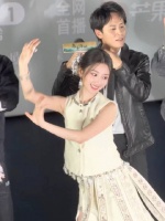 跳舞的毛晓彤太有魅力了，现场学一遍就会，感受到了生命力和感染力