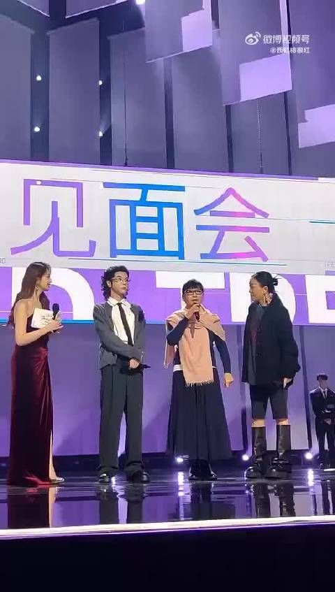 高音技巧啊?这很难讲 殷秀梅老师这话说到点上了,有些东西说不透