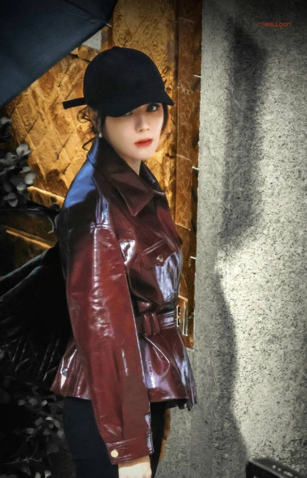 热巴微微一瞥都很有震慑力。