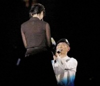 她是香港第一美女，拒绝刘德华求婚后，如今成路人美貌依旧！