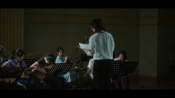 同学突然来关心,小孩只是觉得可笑