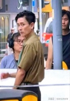 44岁黄宗泽近照曝光，暴瘦、颧骨凸出，一股老人味，痞帅感全无