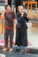 张一山话剧表演太戳人！宋丹丹现场落泪，直言他是我的骄傲