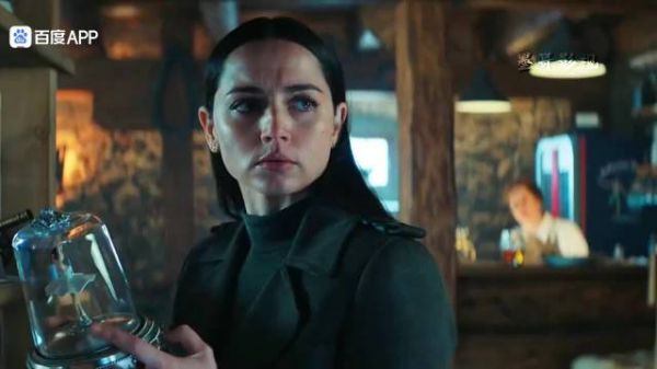 没有之一，这绝对是美国最新最牛逼的一部动作片，女主战斗力很顶