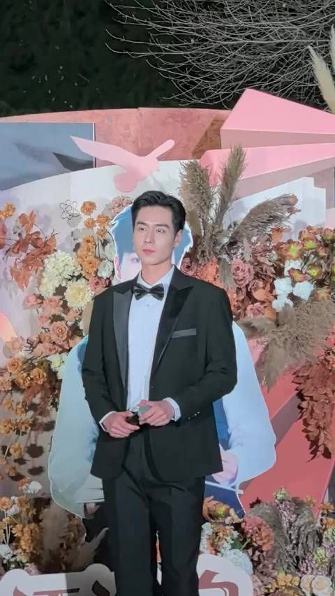 胡一天天才女友杀青快乐!