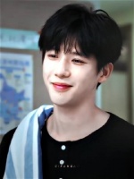 王安宇综艺表现获赞，阳光形象引观众喜爱