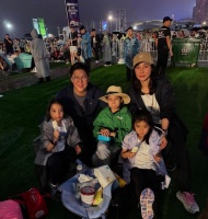 霍启仁在雪山举办婚礼，现场照罕见曝光，老婆小腹隆起疑似怀孕