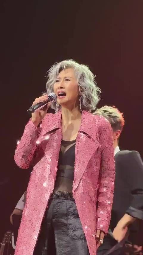 叶倩文经典唱法引热议，潇洒走一回至今难忘