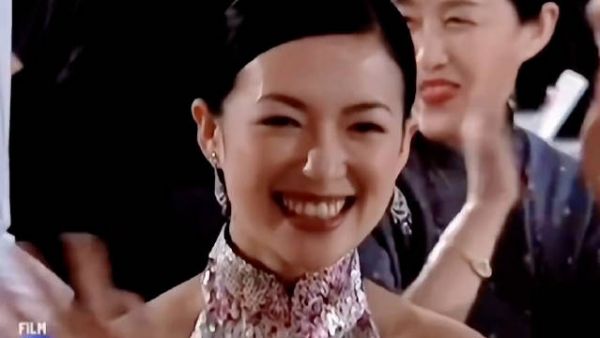 20岁章子怡凭卧虎藏龙惊艳好莱坞