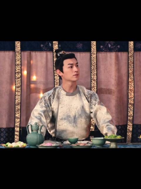 这个范阳卢凌风完全贵公子来的 今天的卢公子真的很有“士族”味