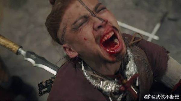 小矮怪狂妄无比,下秒凌风枪如惊雷,直接把他扎个透心凉