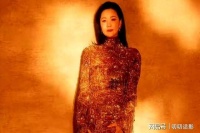 没想到！55岁丁克了一辈子的咏梅，如今凭一个举动实现了口碑暴涨