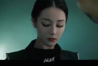 枭起青壤定档11月22日，迪丽热巴分饰邓妍聂九罗