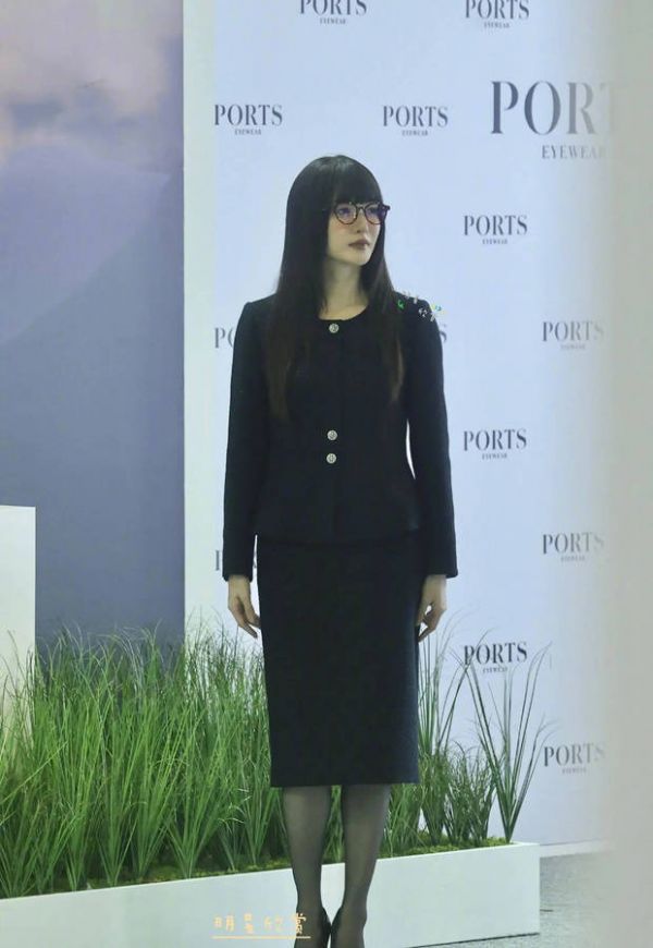 江疏影出席活动，最新造型十分吸睛！