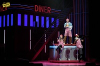 音乐剧《倒数时刻》中巡收官西安 “三十岁焦虑”引发跨时代共鸣