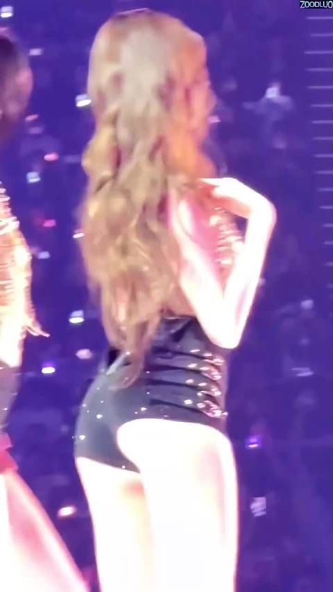 张元英 x 舞台穿搭越来越像lisa