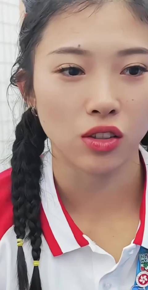 田径女神吴艳妮的偶像是刘翔，连采访发言都如出一辙