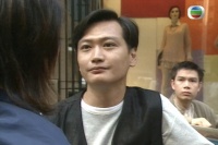 62岁知名男演员再婚，坦言第一次婚姻不圆满，大赞现任妻子贤惠