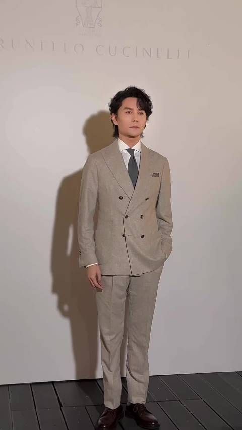 确实好久不见了