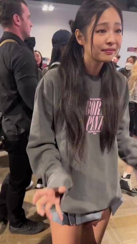 jennie也太美了吧！这么近的距离谁能受得了