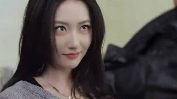 这样的白冰,我不信你看了不迷糊!