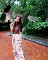 马伊琍17岁女儿晒祖孙合照，爱马素颜撞脸文章，姥姥年轻得像姐妹