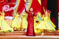 一曲《粉墨人生》寄语传承创新