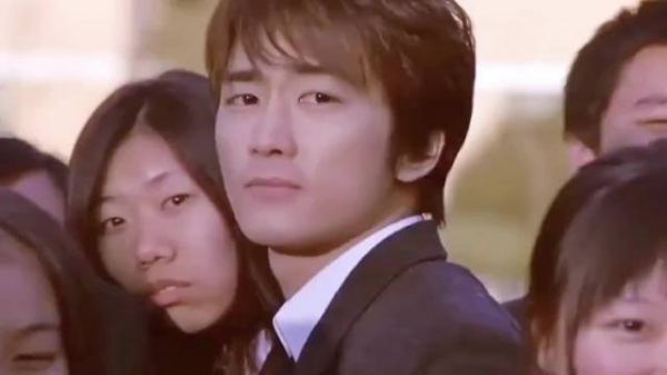 高中时代熬夜也要看完的《那小子真帅》，宋承宪简直神还原，帅爆