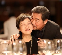 邓婕：为了继子不生娃，一生都为张国立贤内助，晚年看透为时不晚