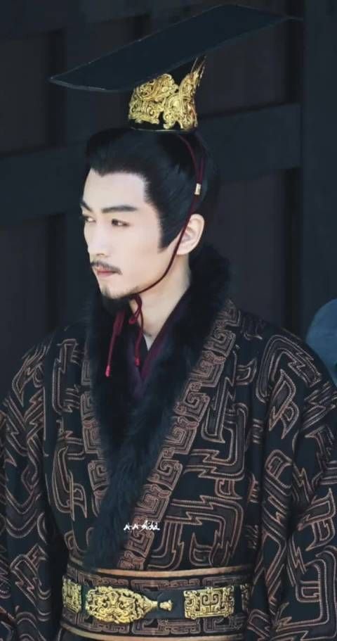 陈晓瘦身出演嬴政，古装造型惊艳路透