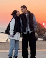 李嘉格官宣新恋情 称与对方合拍适配