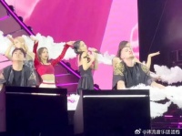 海妖吟唱，秀的这段现在在脑中不断回响，太诱人了