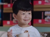 王胜男改行做直播，结果够够意外火了