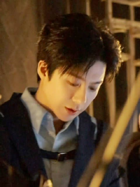 真的是看不够啊 太帅啦