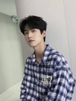 他真的是一个很棒的小伙子 期待看到更多他的作品