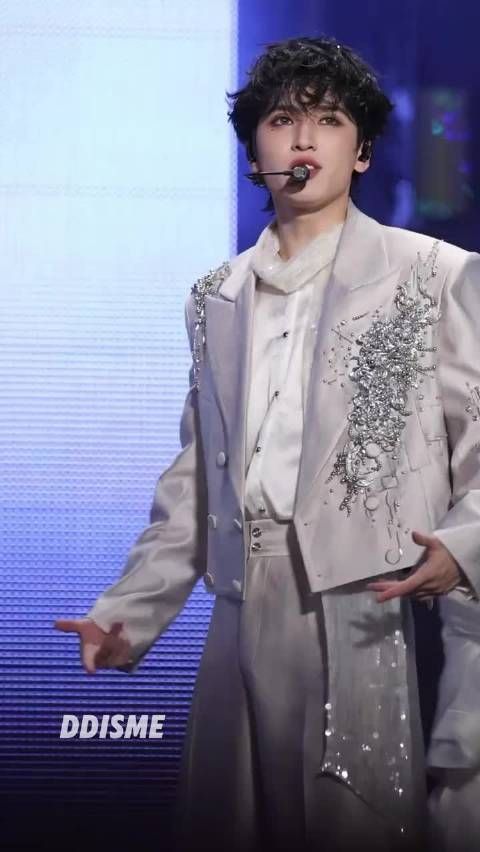 严浩翔跳的特别好，各种风格都能完美驾驭的宝宝，欢迎来看舞台