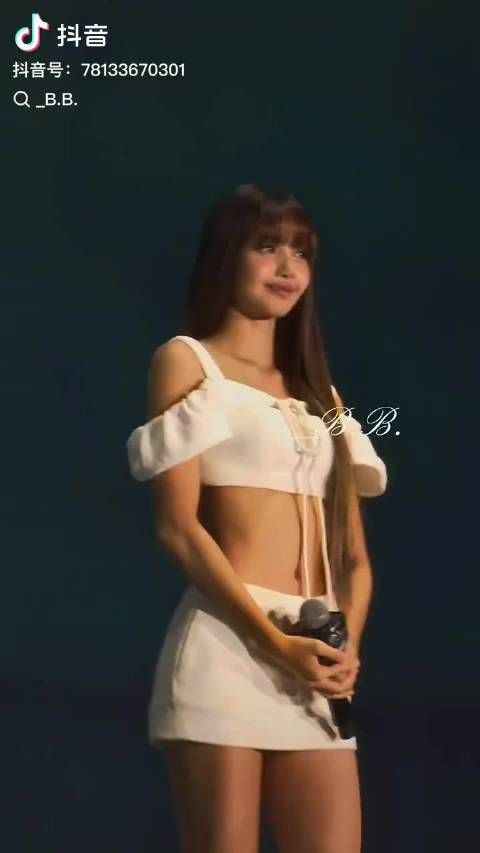 这个lili怎么这么美这么可爱啊!太喜欢这个视频了 我已经走不出来了