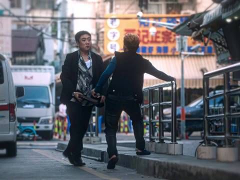 乔杉新片《金刚不坏》全国热映，路见不平直接干