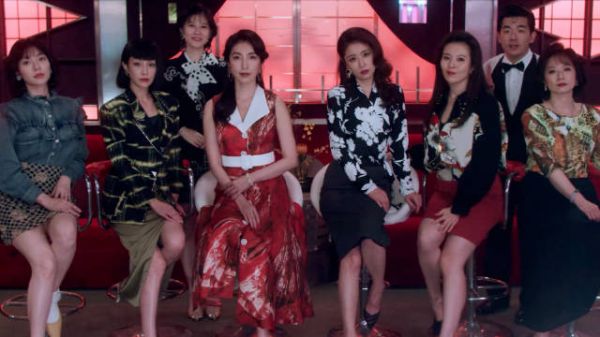 闺蜜照顾她二十年，她却恨了闺蜜一辈子