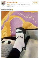 林允尖叫之夜红毯，穿恨天高摔倒，丞磊一个箭步去扶绅士风度拉满