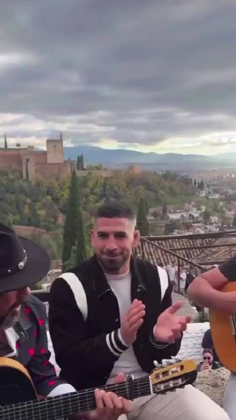 伊利亚·托普里亚离婚期间状态良好